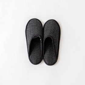 8182 ヌビスリッパ M［期間限定販売］