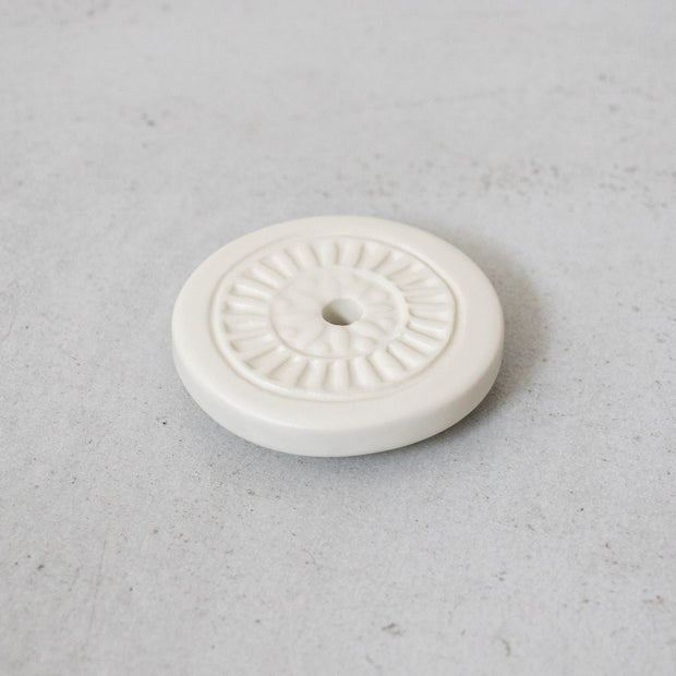 SAKUZAN 作山窯 × 大人の韓国＋han 石鹸置き［期間限定販売］