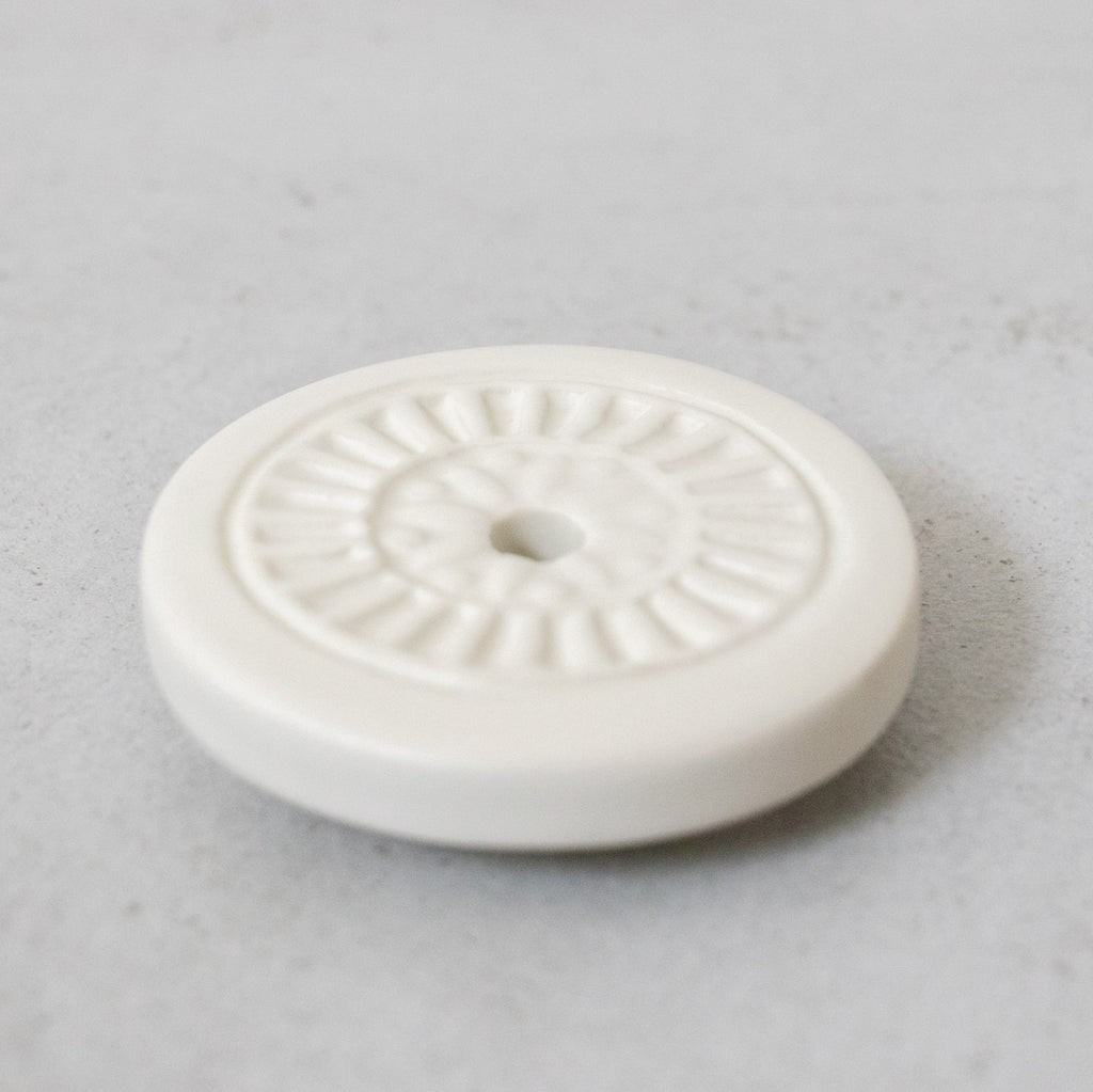 SAKUZAN 作山窯 × 大人の韓国＋han 石鹸置き［期間限定販売］