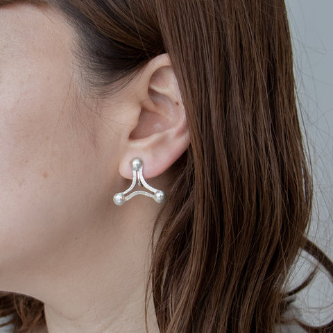 BRASSYARD ピアス／イヤリング tri（片耳）［期間限定販売］