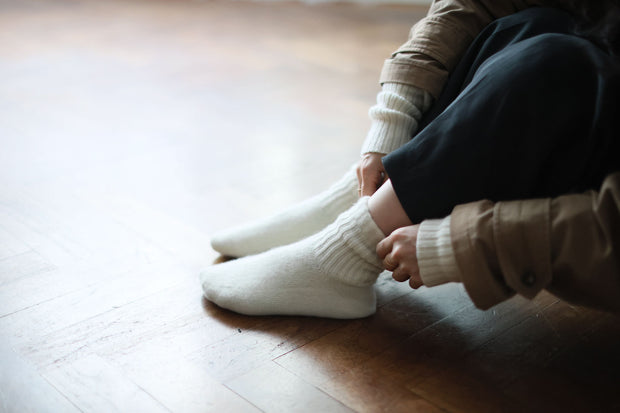 HOKOS BLISS cashmere “mochi” socks リバーシブル［期間限定販売］