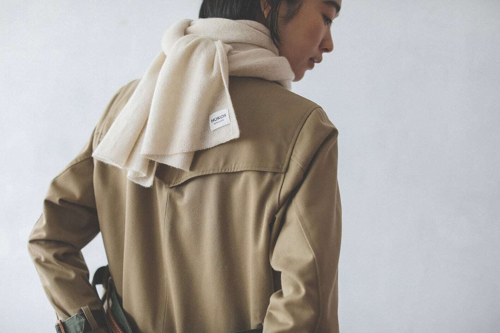 HOKOS BLISS Cashmere mini stole ブラック［期間限定販売］