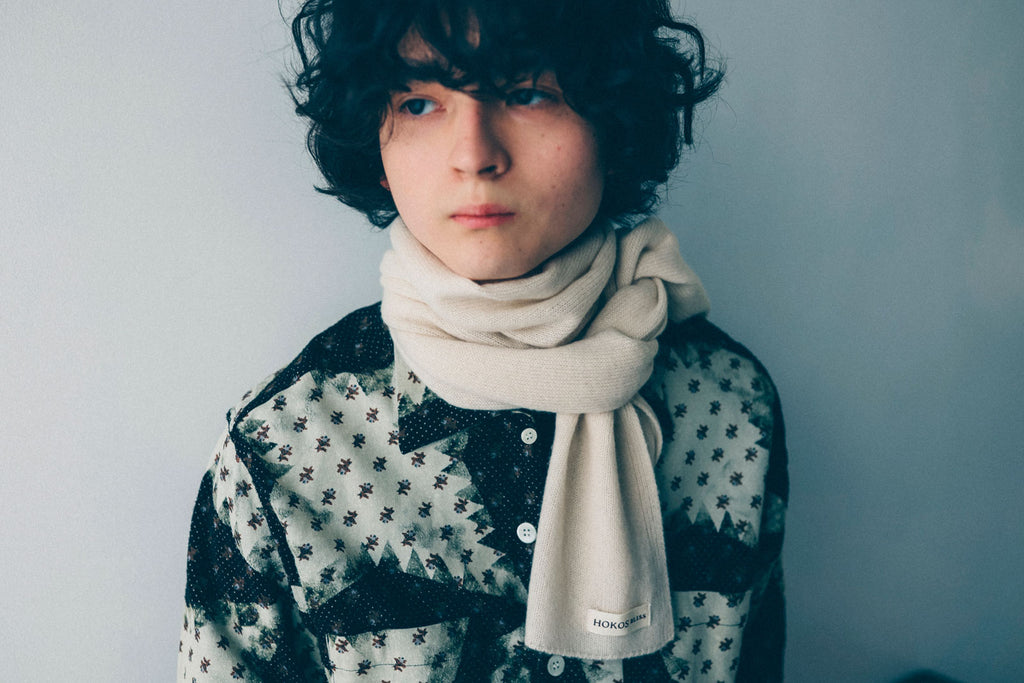 HOKOS BLISS Cashmere mini stole ブラック［期間限定販売］