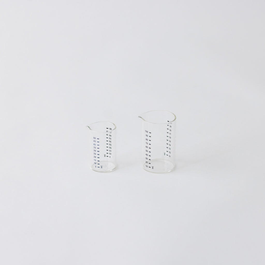 CINQ  WEIS ガラスメジャーカップ