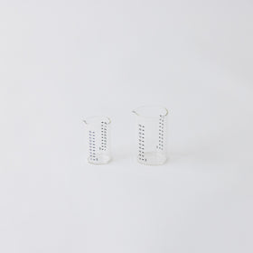 CINQ  WEIS ガラスメジャーカップ