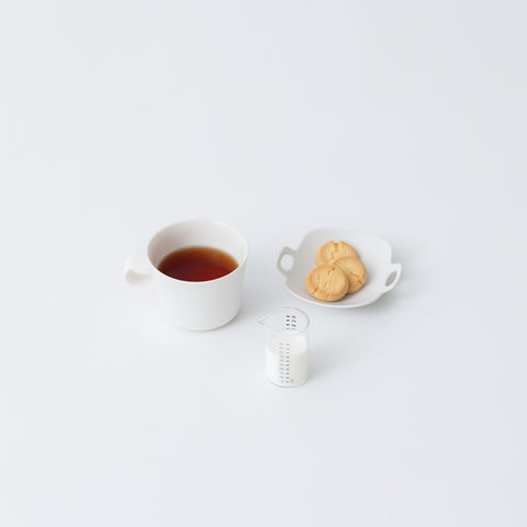 CINQ  WEIS ガラスメジャーカップ