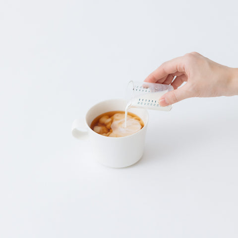 CINQ  WEIS ガラスメジャーカップ