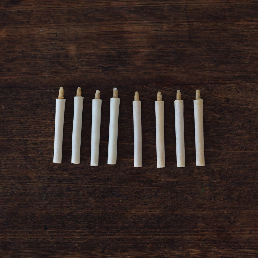 ミニサイズ（左／白4本、右／緑4本）