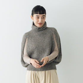 comm. arch. ハンドフレームド チャンキーポンチョ