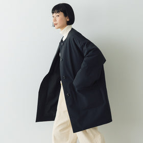 comm. arch. ナイロン フィリング ノーカラーコート Blackout ｜くらす