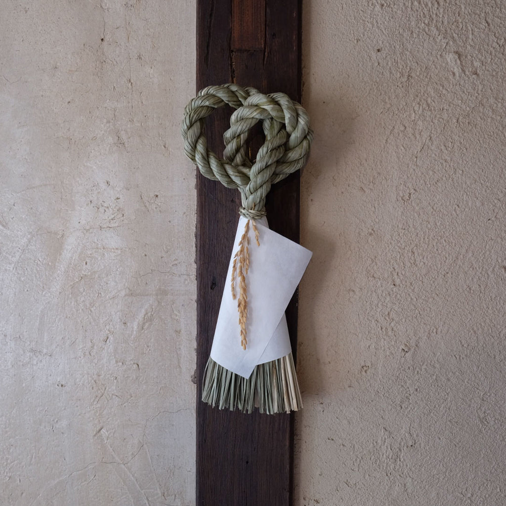 青木奈々絵 しめ飾り 間