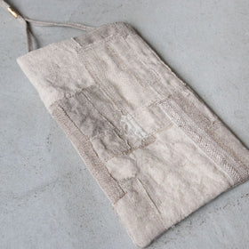 工藤由美 スマホポシェット