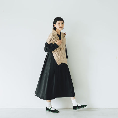 「わたしたちらしい、オケージョンのかたち」きちんとしたブラックワンピース （M）