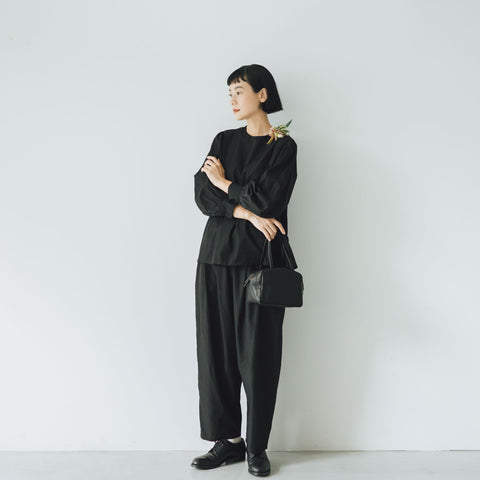 「わたしたちらしい、大人のかわいらしさ」ブラウス＋サルエルパンツのセットアップ