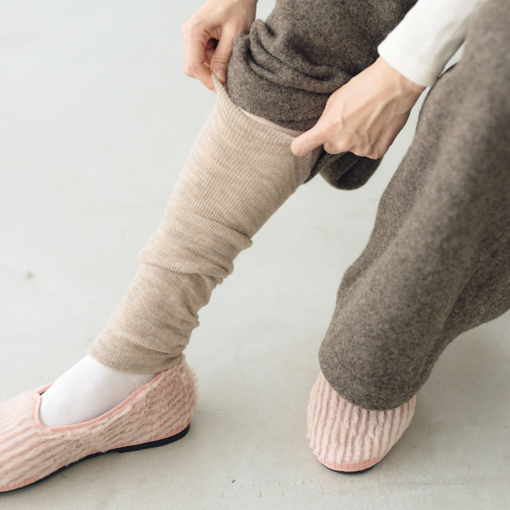 くらすこと 肌側シルク100%のあったかウールレッグウォーマー