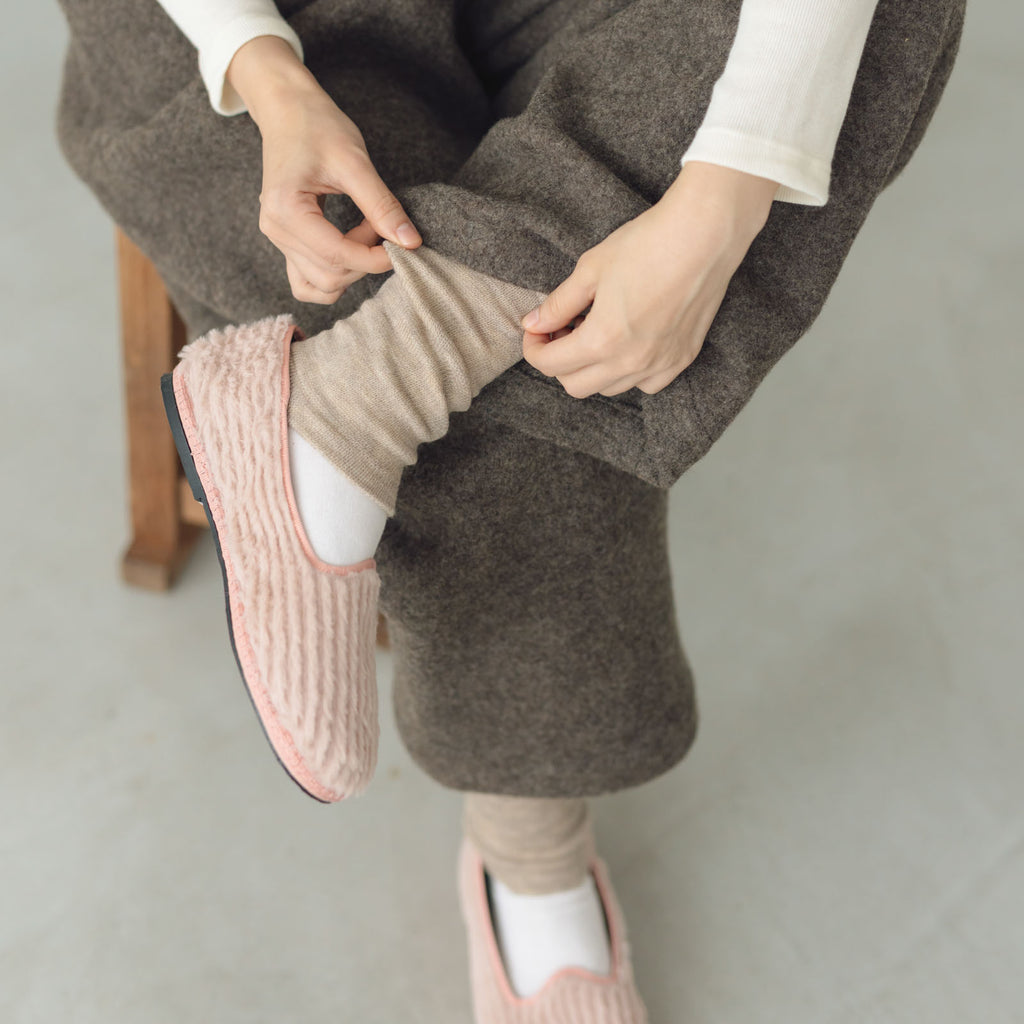 くらすこと 肌側シルク100%のあったかウールレッグウォーマー