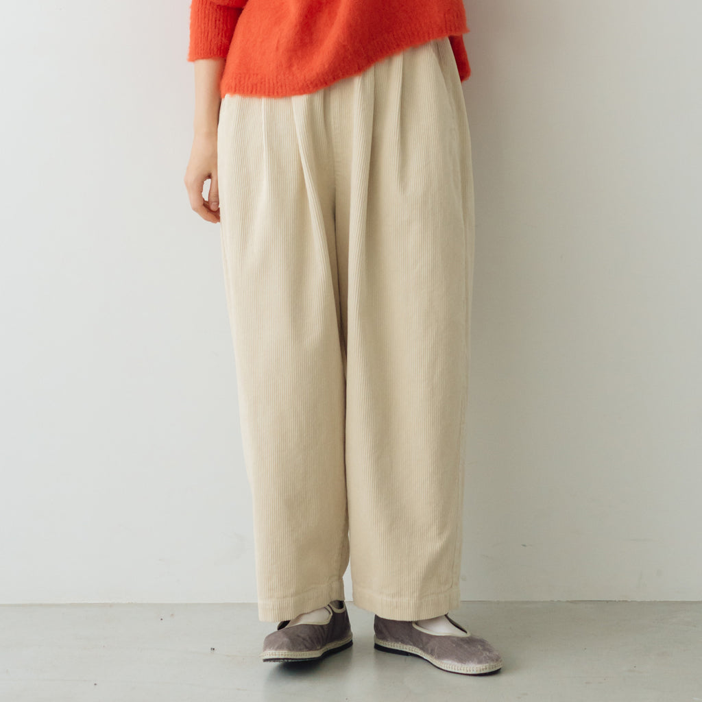 「くらすことの日常生活着」コーデュロイパンツ