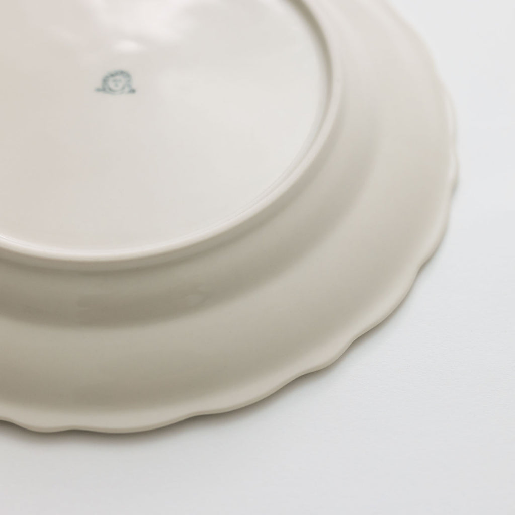 くらすことの生活道具 古い器の形シリーズ 花リムプレート ［20cm・食洗機対応・電子レンジ可］