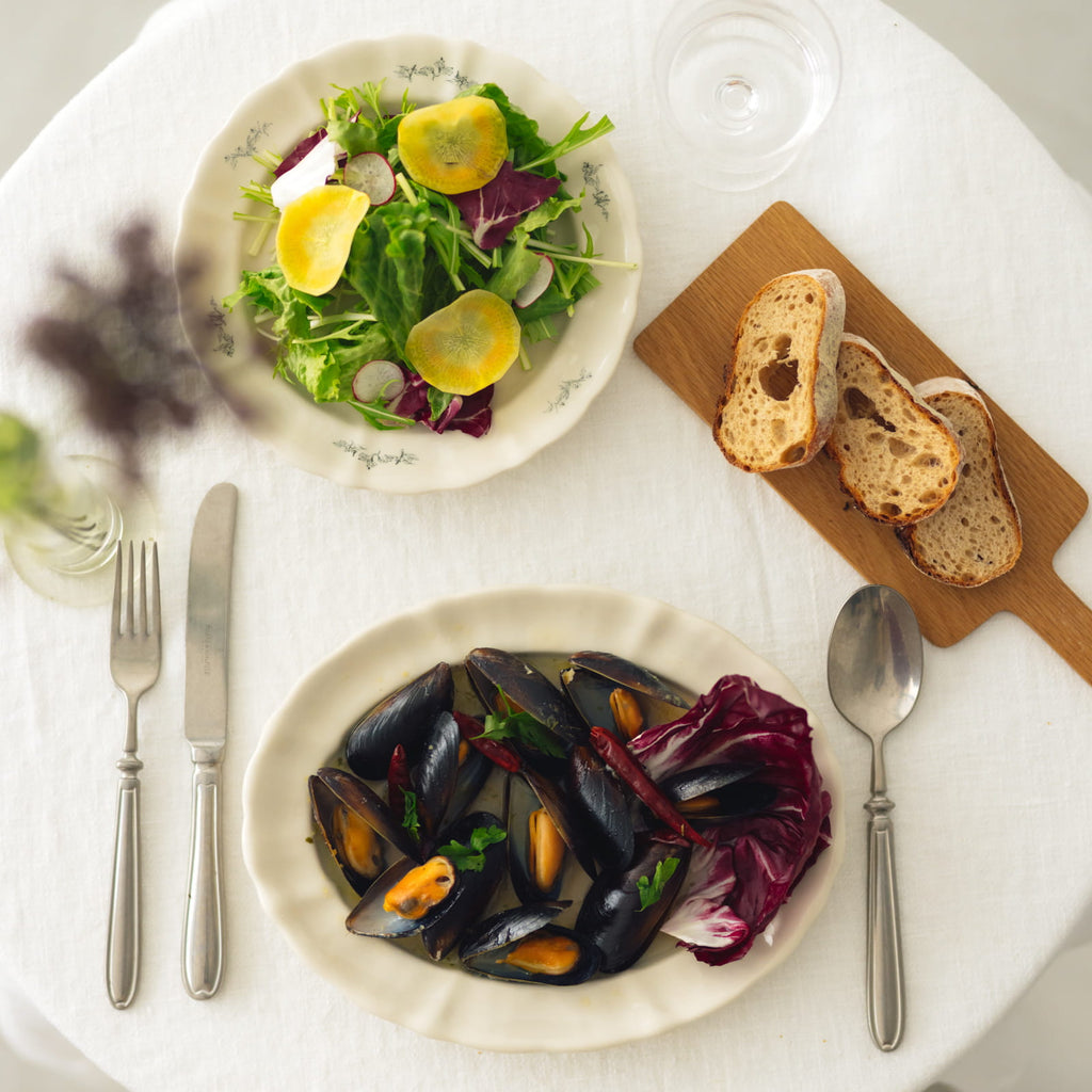 くらすことの生活道具 古い器の形シリーズ 花リムオーバルプレート ［食洗機対応・電子レンジ可］