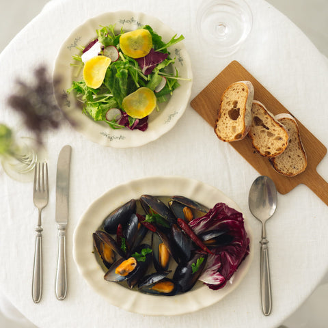 くらすことの生活道具 古い器の形シリーズ 花リムオーバルプレート ［食洗機対応・電子レンジ可］