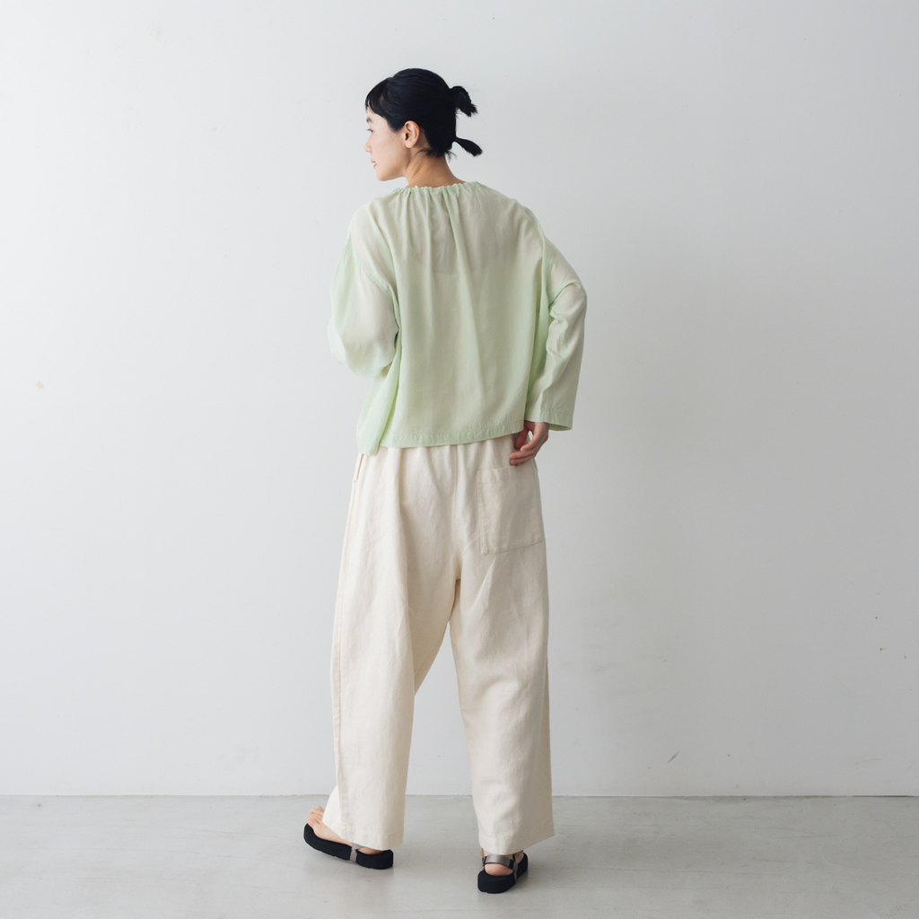 KURASUKOTO Atelier Wardrobe 大人のキュプラ混ブラウス