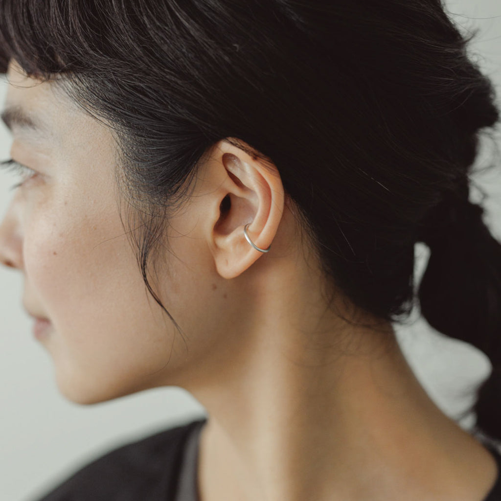 くらすこと 組み合わせて楽しむ、基本のイヤーカフ