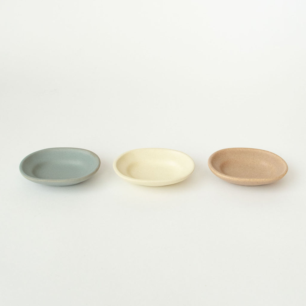 Awabi ware 楕円豆皿 ｜くらすこと公式オンラインストア