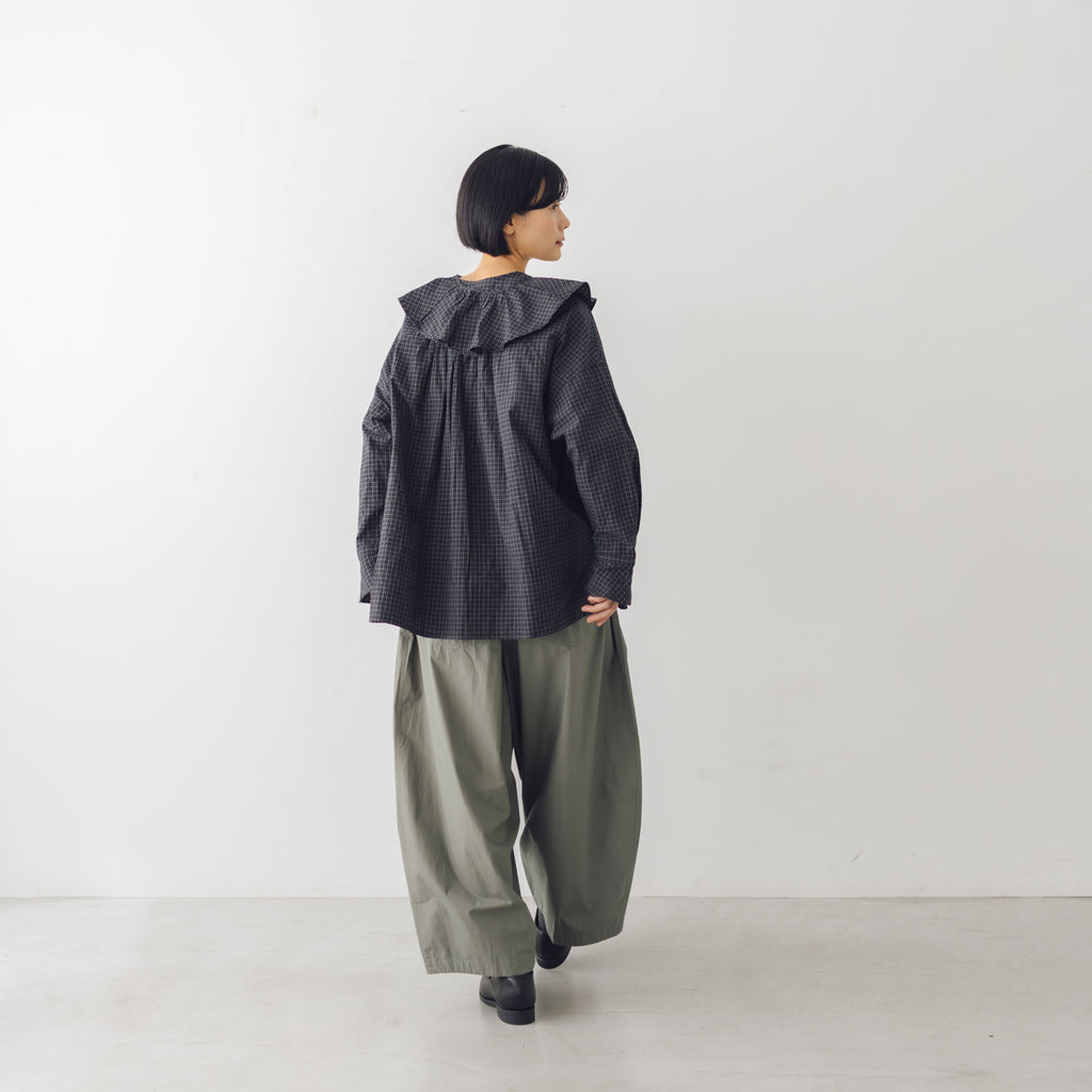 ROBE de PEAU 2wayフリルカラーブラウス