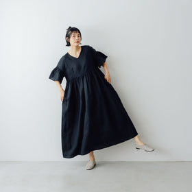 UNIVERSAL TISSU フレンチリネン フレアスリーブワンピース