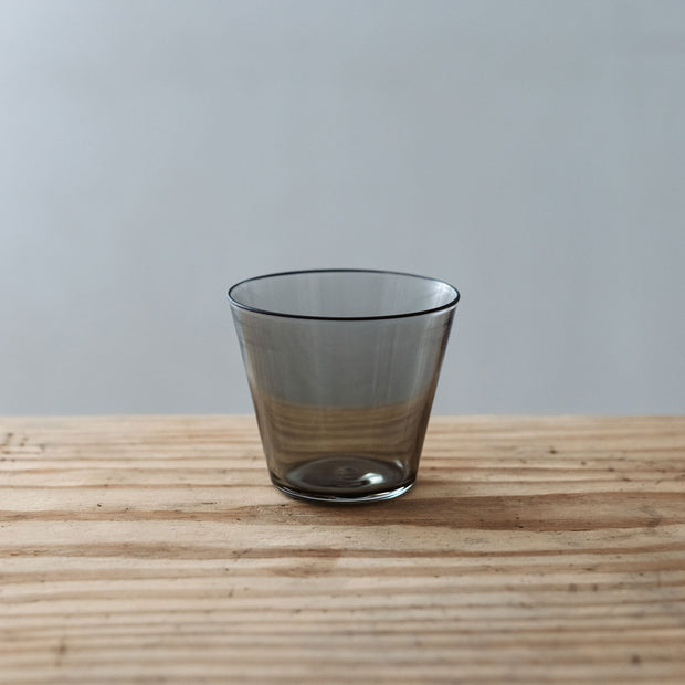 WASHIZUKA GLASS STUDIO CUP charcoal