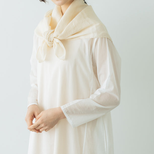 Yoli Cotton ramie scarf ベージュ