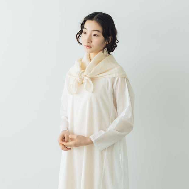 Yoli Cotton ramie scarf ベージュ［予約／6月中旬お届け予定］