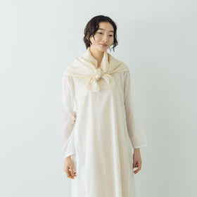 Yoli Cotton ramie scarf ベージュ［予約／6月中旬お届け予定］