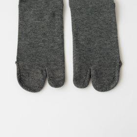 Yoli Tabi socks