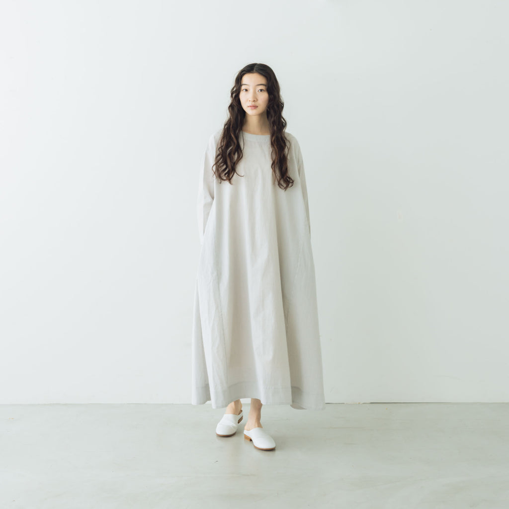 Yoli Check boatneck onepiece ベージュ［予約／7月中旬お届け予定］