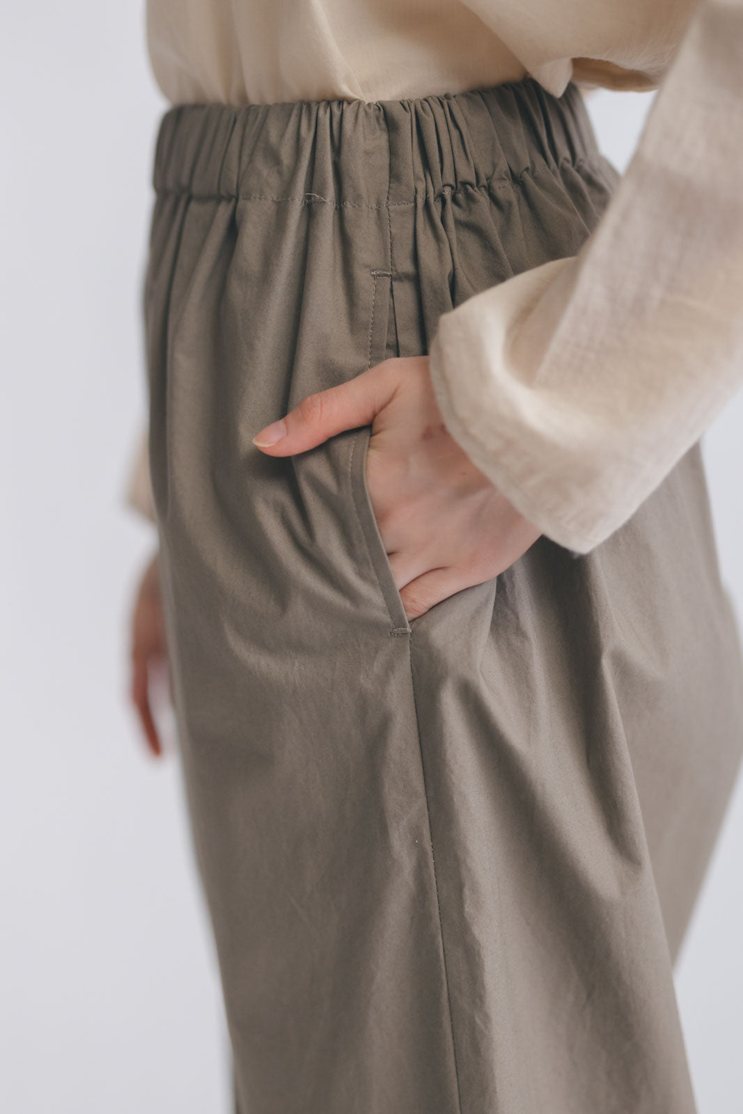 Yoli Cotton taperd pants（24SS）｜くらすこと オンラインストア