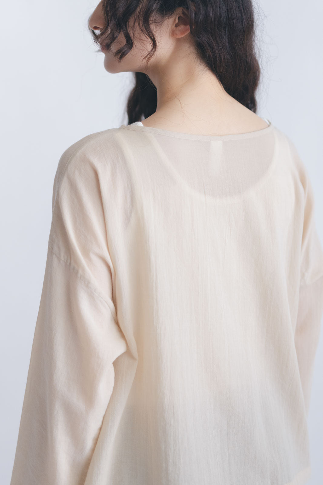 Yoli Simple wide blouse［予約／7月中旬お届け予定］｜くらすこと ...