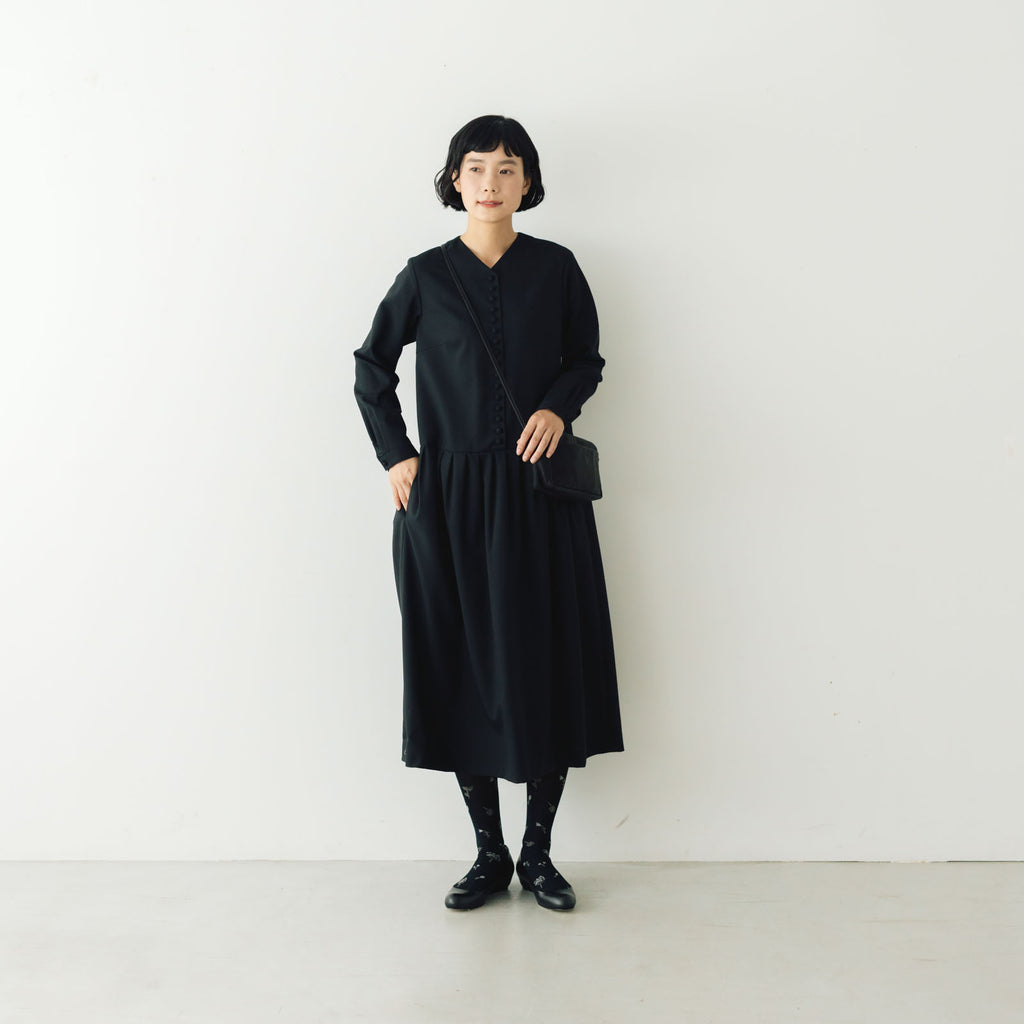 atelier naruse FORMAL クルミボタンワンピース