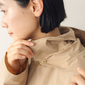 atelier naruse コットンナイロンタフタフーデットコート