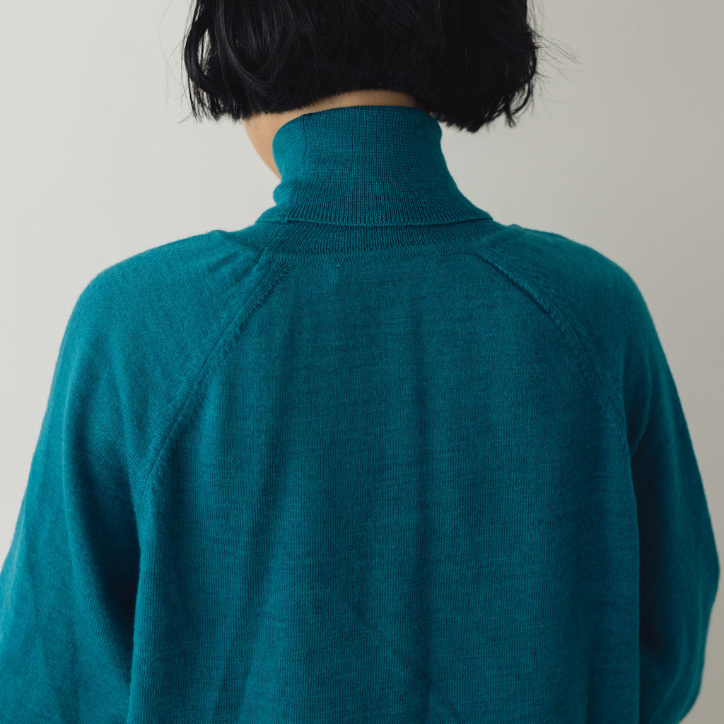 atelier naruse ウールタートルネックニット