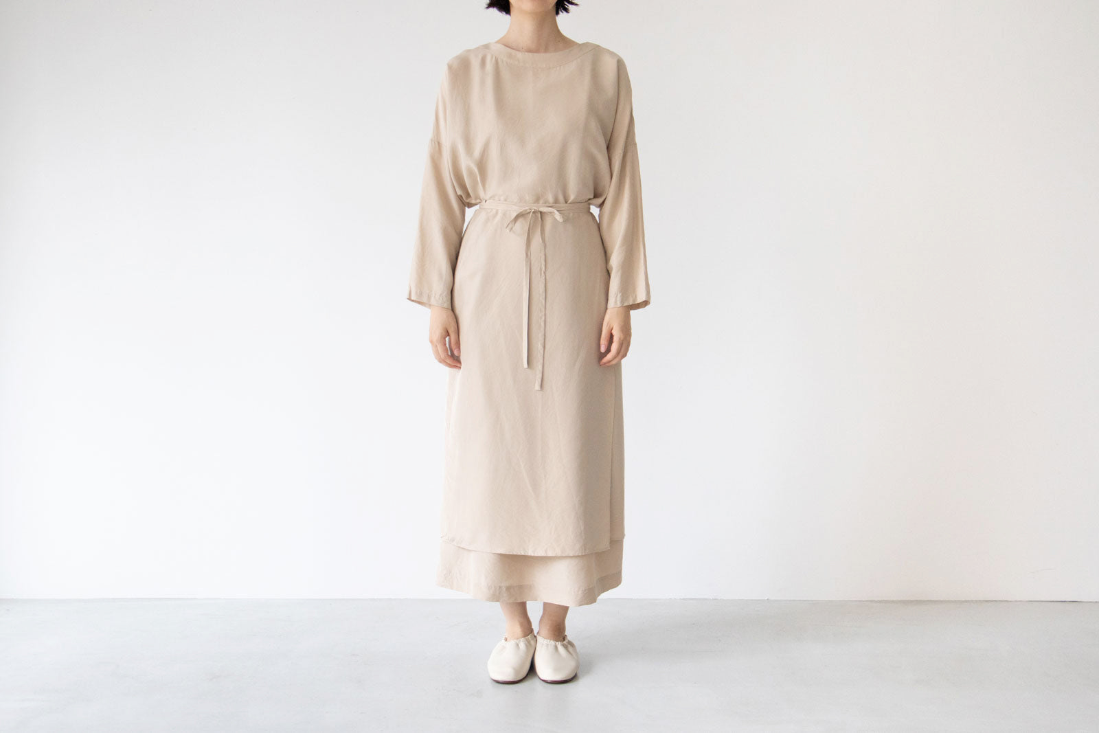 Yoli Silk long onepiece［オーダー／12月下旬出荷予定］｜くらすこと