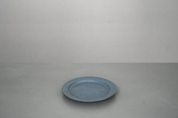 yumiko iihoshi porcelain  plate smoke blue