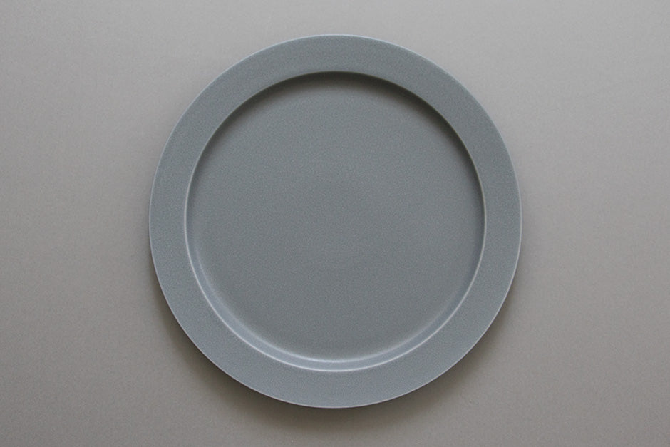 yumiko iihoshi porcelain unjour plate rainy gray｜くらすこと