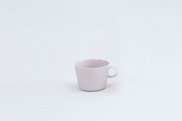 yumiko iihoshi porcelain unjour cup sakura-kumo